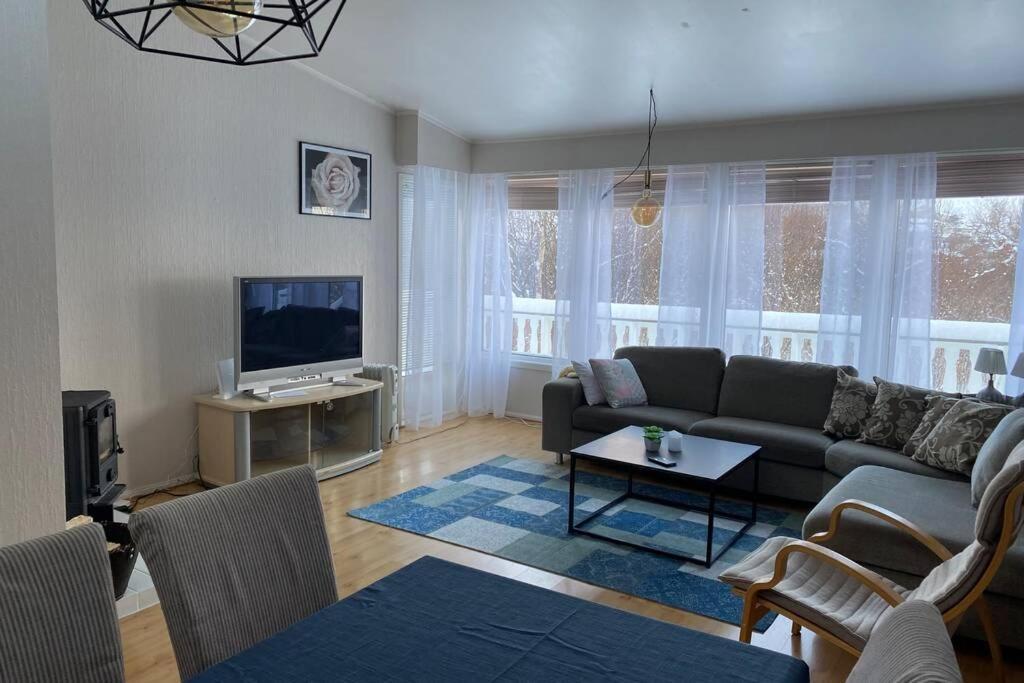 Koselig Hus Til Leie Pa Stokmarknes I Vesteralen Appartement Buitenkant foto